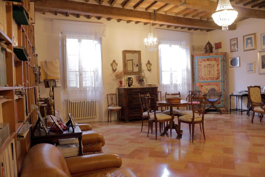 Palazzo San Florido Bed & Breakfast Citta di Castello Exterior photo